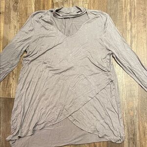 She + Sky Light Gray Tunic Top